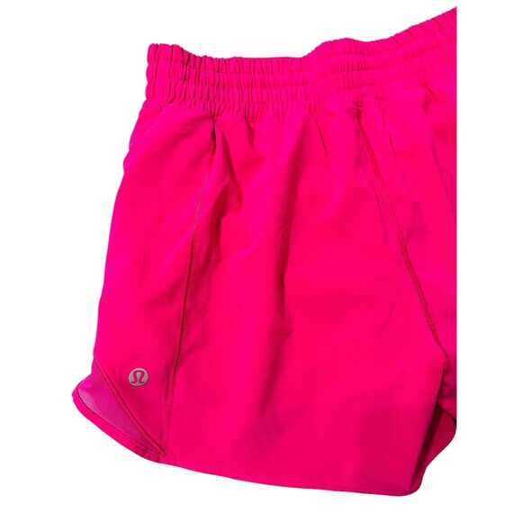 Lululemon Hotty Hot Mid-Rise Lined Shorts Sonic Pink Size 4 - Picture 7 of 9